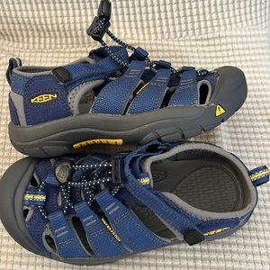 Keen Newports Size 13 great condition little wear-Blue